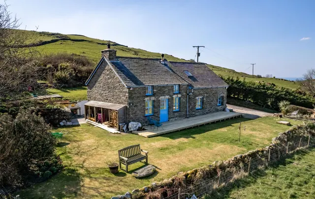 Talybont, SY24, photo 3