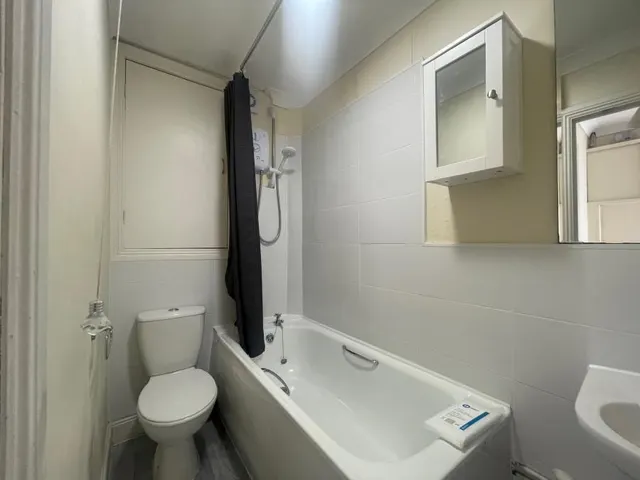 Hill Lane, Southampton, SO15, photo 3
