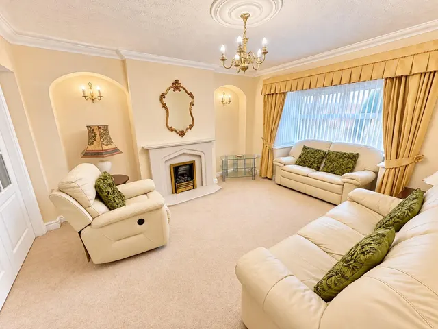 Woodside, Branston, LN4, photo 2