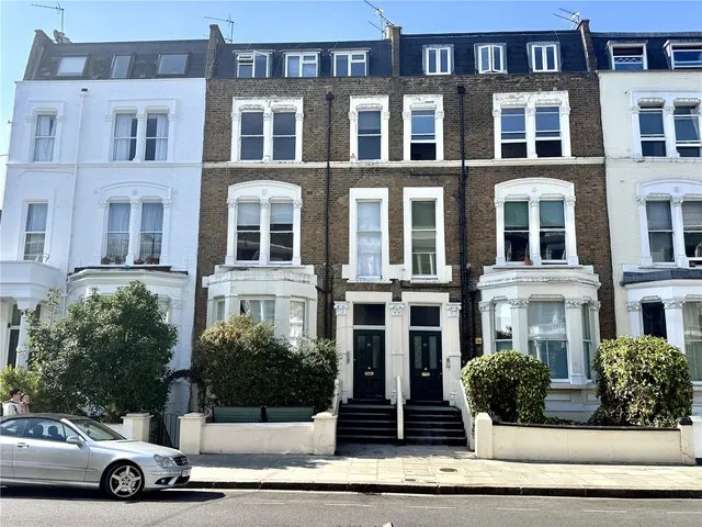 Sinclair Road, London, W14, photo 1