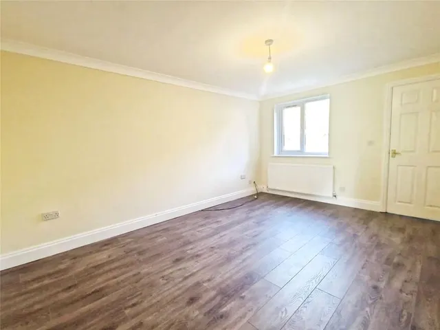 Quarry Pond Road, Worsley, M28, photo 3