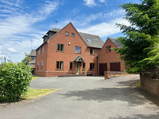 Balance Hill, Uttoxeter, photo 1