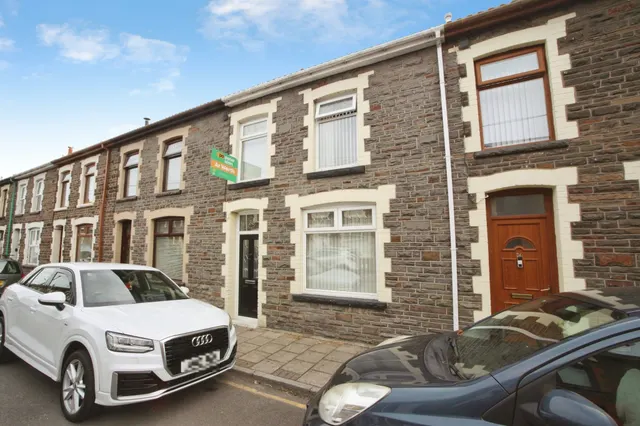 Prichard Street, Porth, CF39, photo 1
