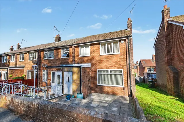 William Street, Churwell, LS27, photo 1