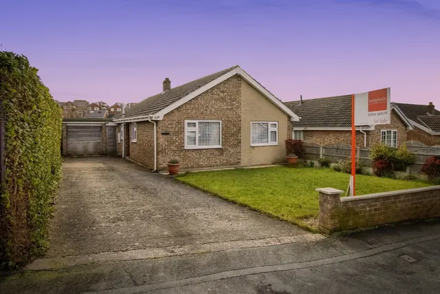Gibson Lane, Kippax, Leeds, West Yorkshire, LS25, photo 1