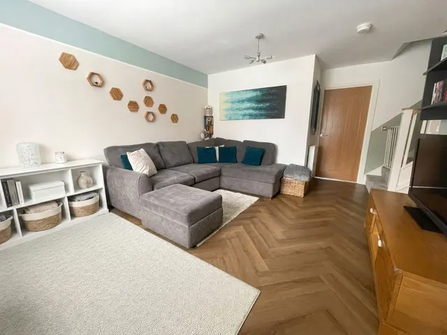 Wildgoose Avenue, Knutsford, photo 2