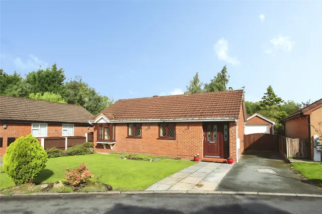 Fenwick Drive, Heaton Mersey, SK4, photo 1