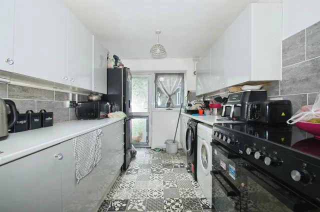Aberllechau Road, Porth, CF39, photo 2