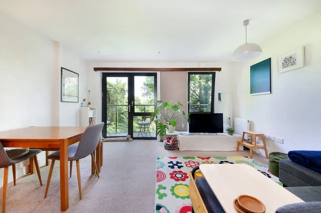 Gwynne Road, London, SW11, photo 1