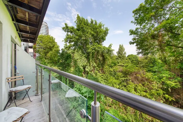 Gwynne Road, London, SW11, photo 2
