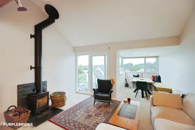 Ffordd Hebog, Y Felinheli, LL56, photo 2