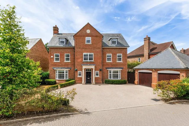 Highgrove Avenue, Ascot, SL5, photo 1