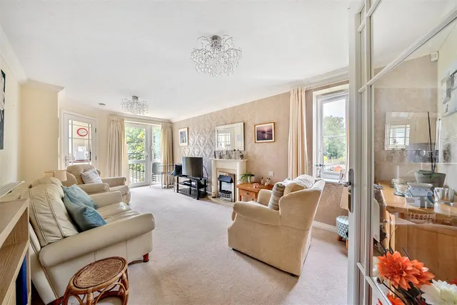 Limpsfield Road, Warlingham, CR6, photo 3