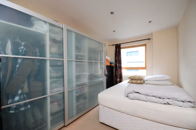 London, E15, photo 1