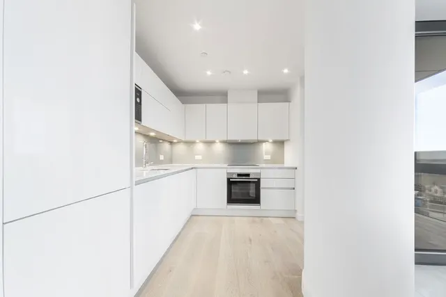 Photo 3 — City North Place, Finsbury Park