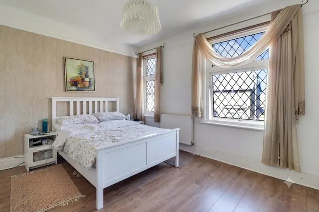 Homesdale Road, Bromley, BR2, photo 2