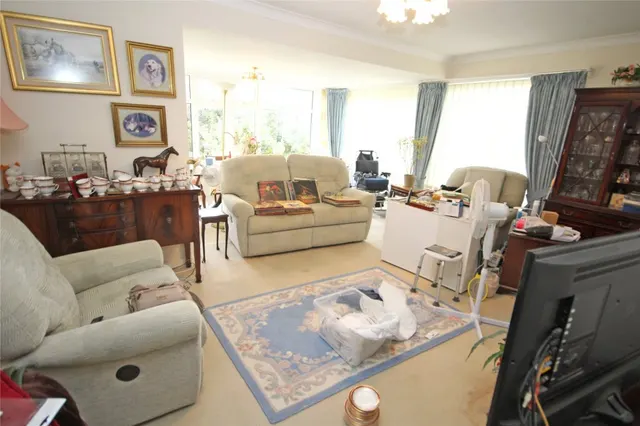 Barton on Sea, New Milton, photo 3