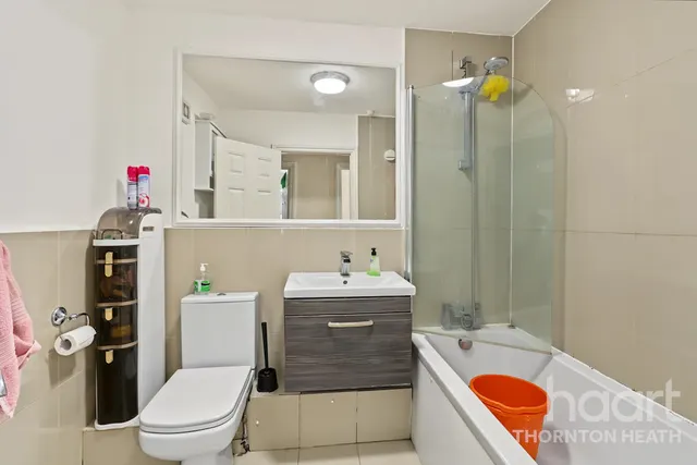 Selhurst Road, London, SE25, photo 3