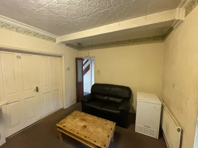 Uttoxeter New Road, DE22, photo 2