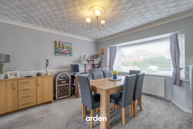 Foxland Avenue, Rednal, B45, photo 3