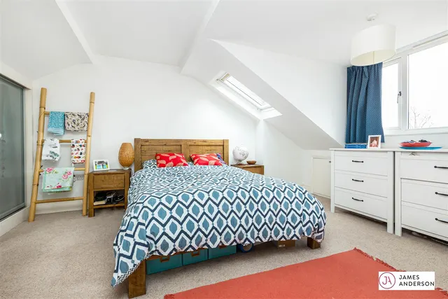 Upper Richmond Road West, East Sheen, SW14, photo 1
