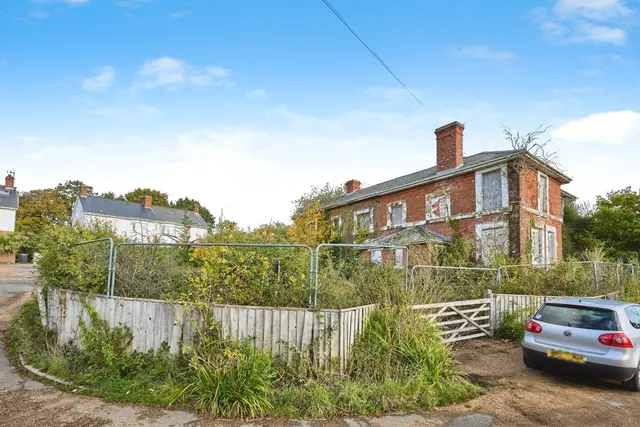 Nicholson Street, Newport, PO30, photo 2