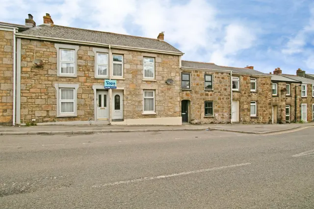 Pendarves Street, Camborne, TR14, photo 2