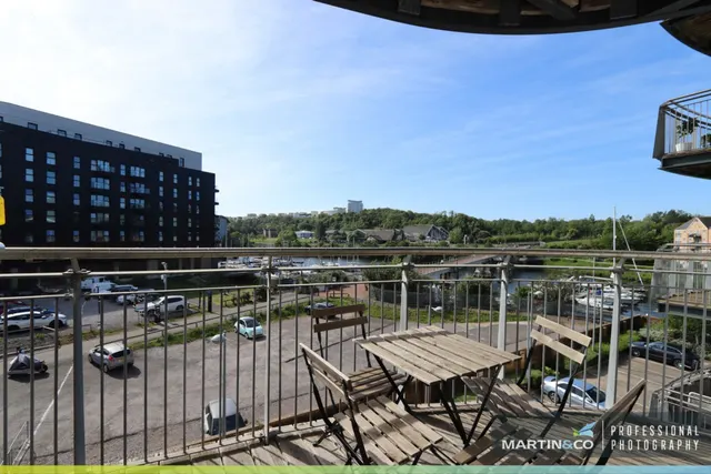 Alexandria, Victoria Wharf, CF11, photo 2
