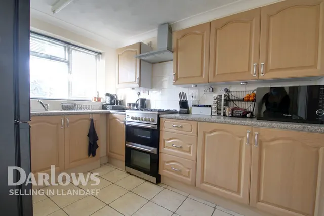 Sundew Close, Cardiff, photo 2