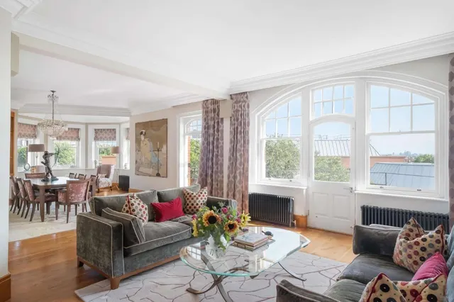 Campden Hill Court, Campden Hill Road, London, W8 7HN, photo 1