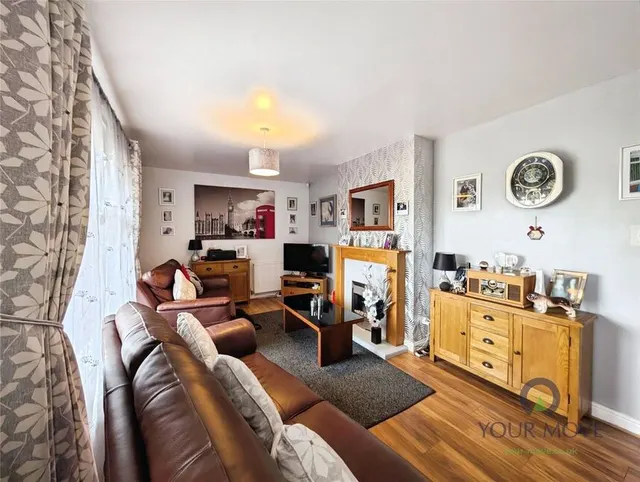 Photo 3 — Calvary Crescent, Bentilee, Staffordshire, ST2
