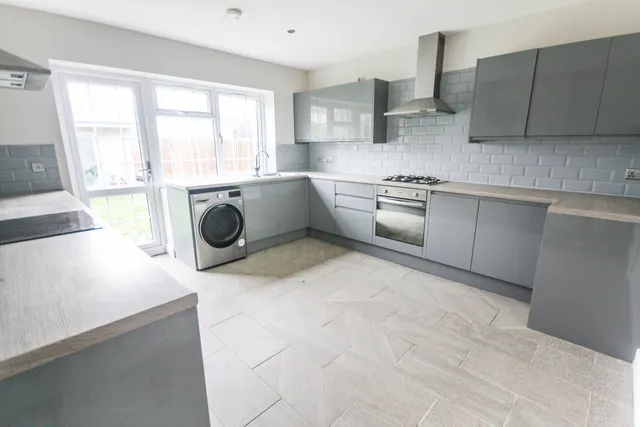 Corporation Road, Chelmsford, CM1, photo 1