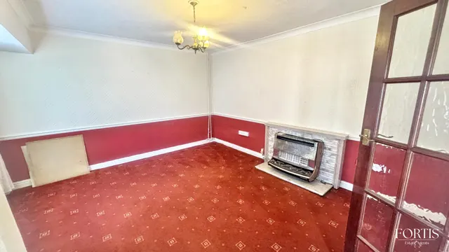 Photo 3 — Mccale Avenue, Cardiff, CF5