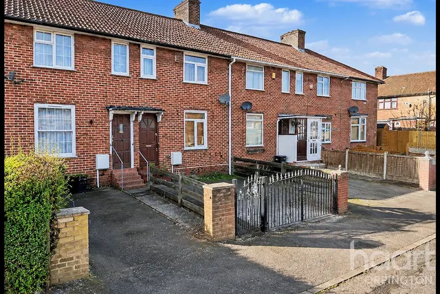 Thursley Road, London, SE9, photo 1
