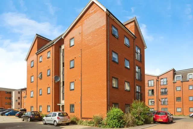 Boldison Close, Aylesbury, photo 1