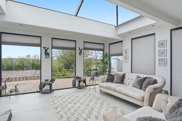 Whitehall Road, Leeds, LS12, photo 2