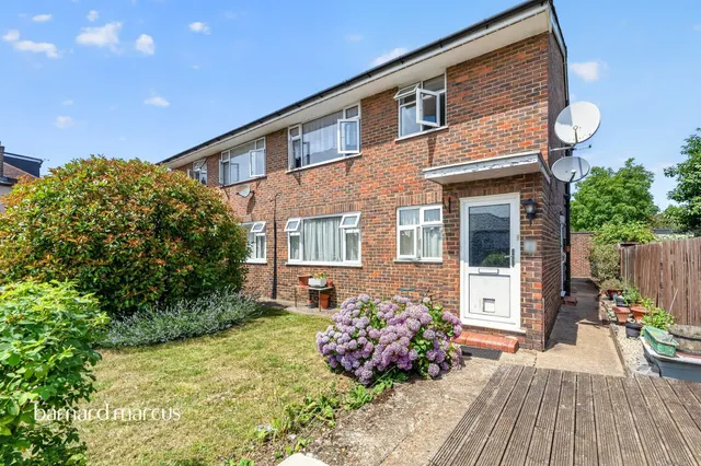 Rushey Close, New Malden, photo 1