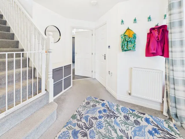 Olwen Drive, Hebburn, NE31, photo 2