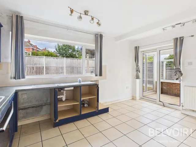 Vanity Lane, Oulton, ST15, photo 2