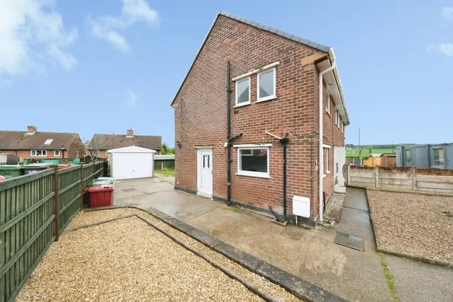 Photo 2 — Chestnut Drive, Shirebrook, Mansfield, Derbyshire, NG20