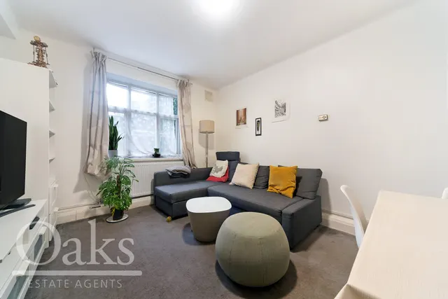 Mitcham Lane, Streatham, SW16, photo 1