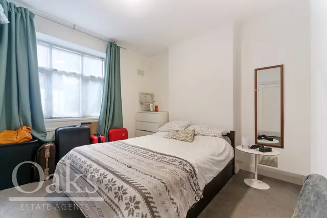 Mitcham Lane, Streatham, SW16, photo 3