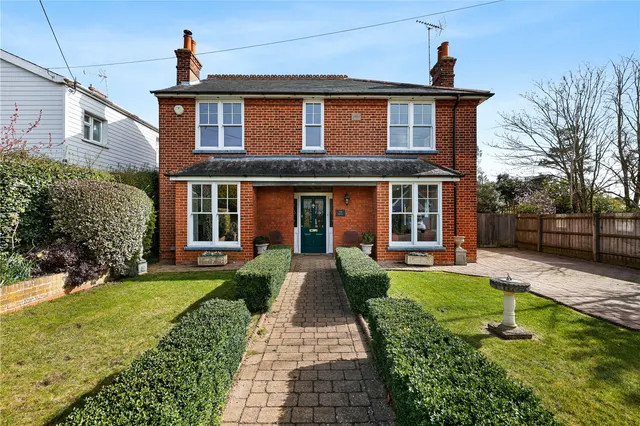 Beach Road, West Mersea, CO5, photo 1