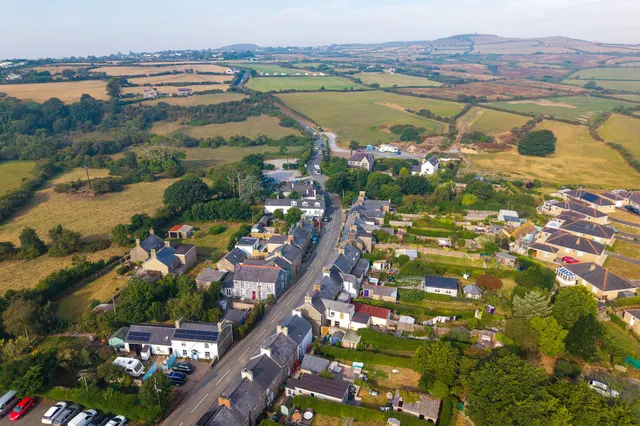 Photo 3 — Bwthyn Pedrog, Llanbedrog, Pwllheli, Gwynedd, LL53 7PE