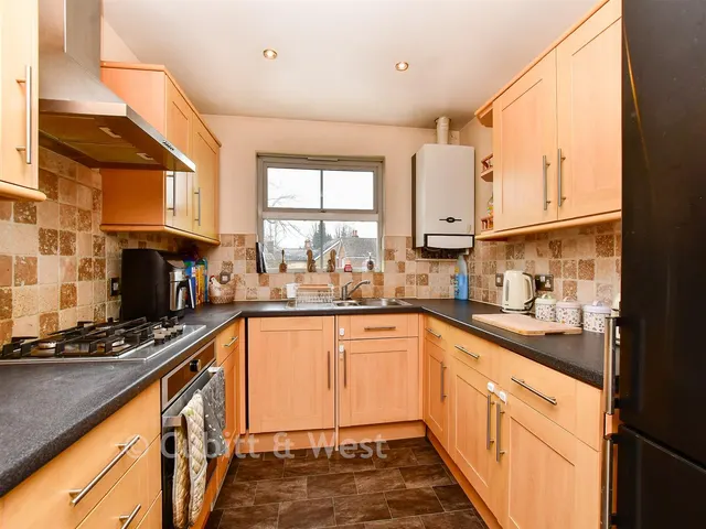 West Road, Reigate, RH2, photo 1