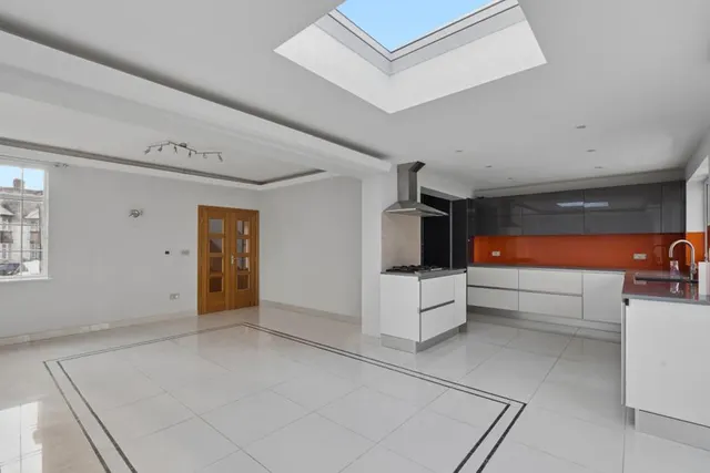 Birchen Grove, Kingsbury, NW9, photo 2