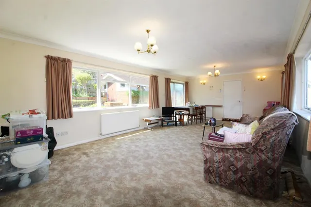 Photo 2 — Martins Mount New Barnet, Barnet EN5 5LQ