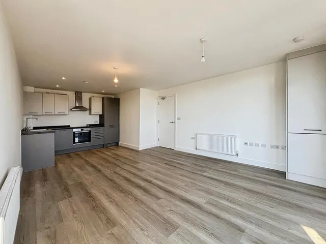 Photo 2 — Farnborough Road, Farnborough, Hampshire, GU14 7HN