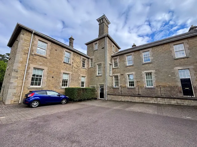 Lanesborough Court, Gosforth, photo 1