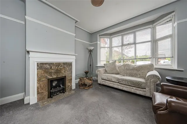 Hall Road, Isleworth, TW7, photo 2